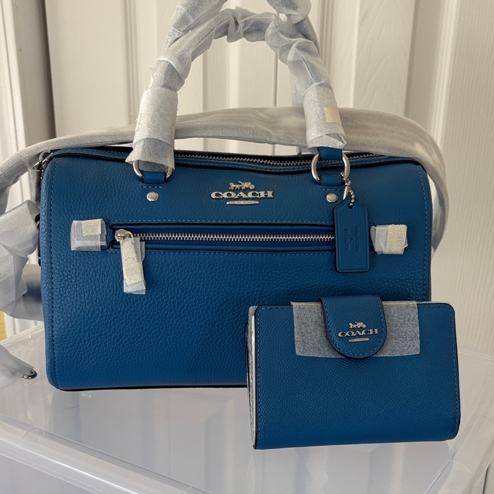 New Coach X Peanuts Rowan Satchel Bag Snoopy Print Strap & Med Blue Wallet Set